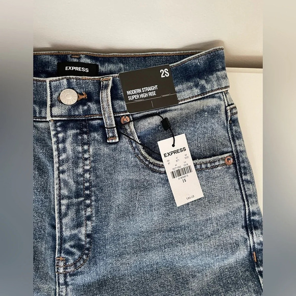 Express Modern Straight Leg Super High Rise Distressed Blue Jeans Women’s 2S NWT - Picture 10 of 14